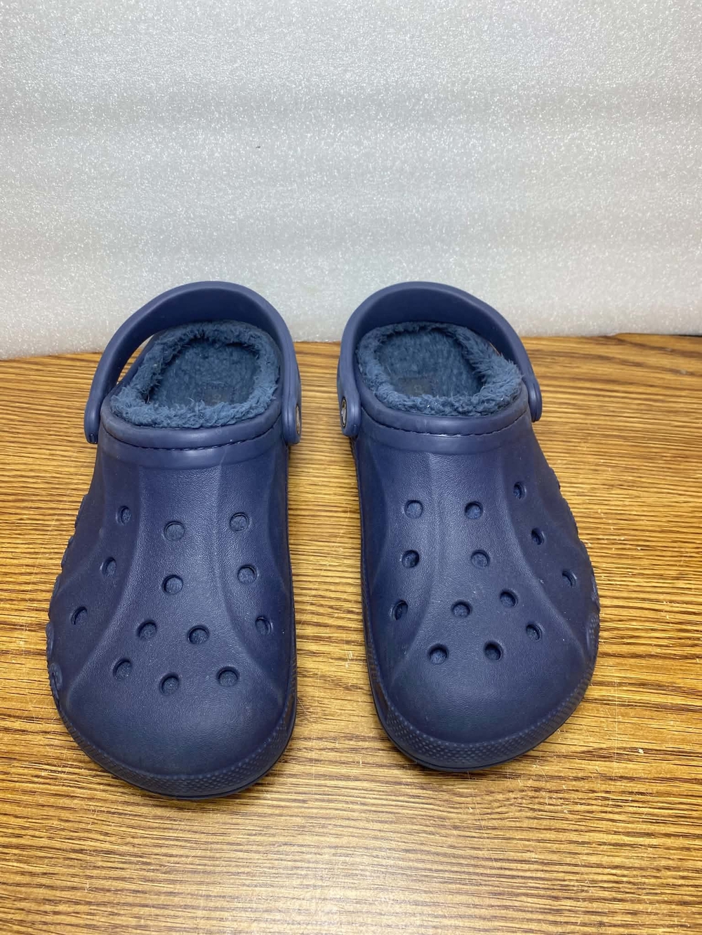 Crocs Women's Fleece Lined Slip On Comfort Sandals Lightweight Navy Size 8M